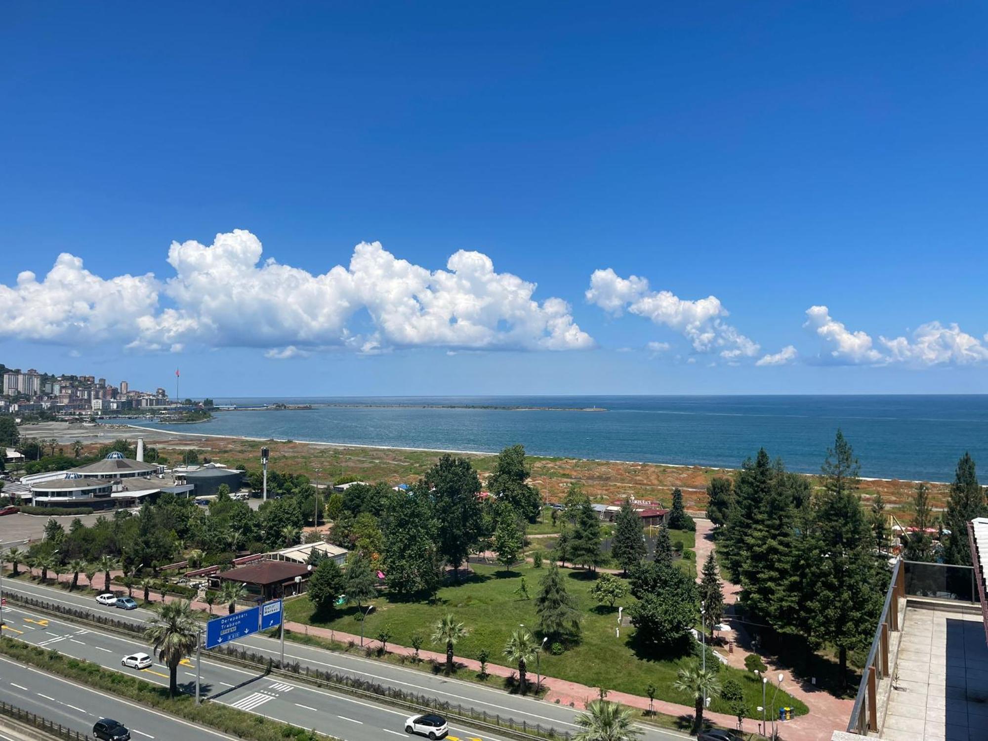 Simal Hotel Ριζούντα Εξωτερικό φωτογραφία